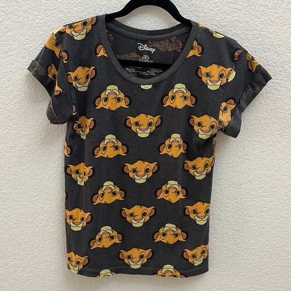 Disney | Shirts & Tops | Disneys The Lion King Simba Head Pattern Gray ...